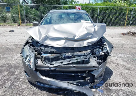 2010 Ford Fusion Sel z USA, uszkodzony, nr VIN 3FAHP0JAXAR381191